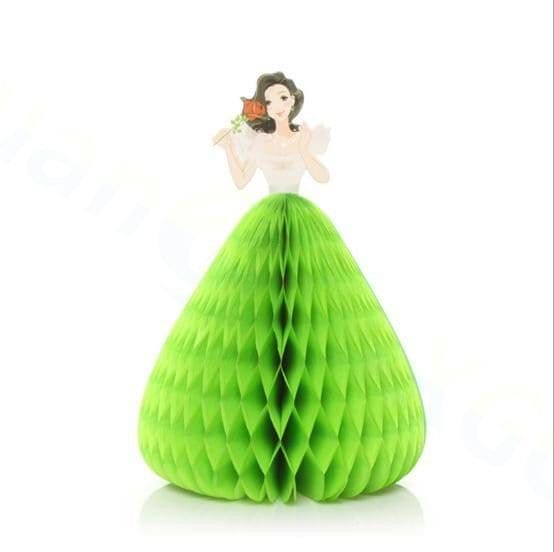 Цветна хартиена декорация за парти с клечка, подходяща за тематични събития и рождени дни.