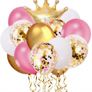 Балони с хелий за нея